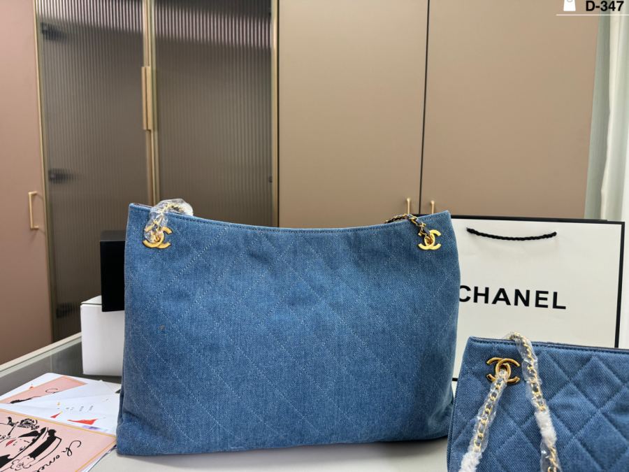 1:1 Replica Chanel Women Big — Premium Replica — photo 4