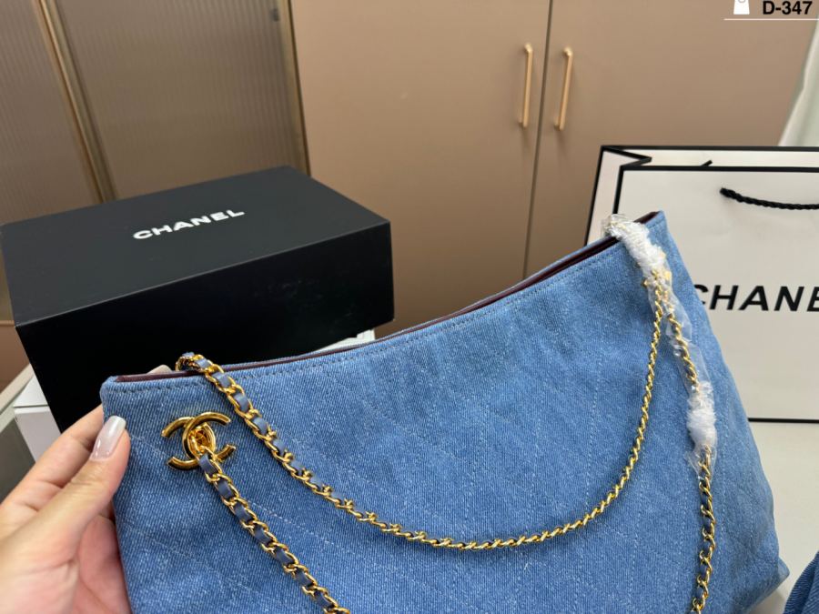 1:1 Replica Chanel Women Big — Premium Replica — photo 5