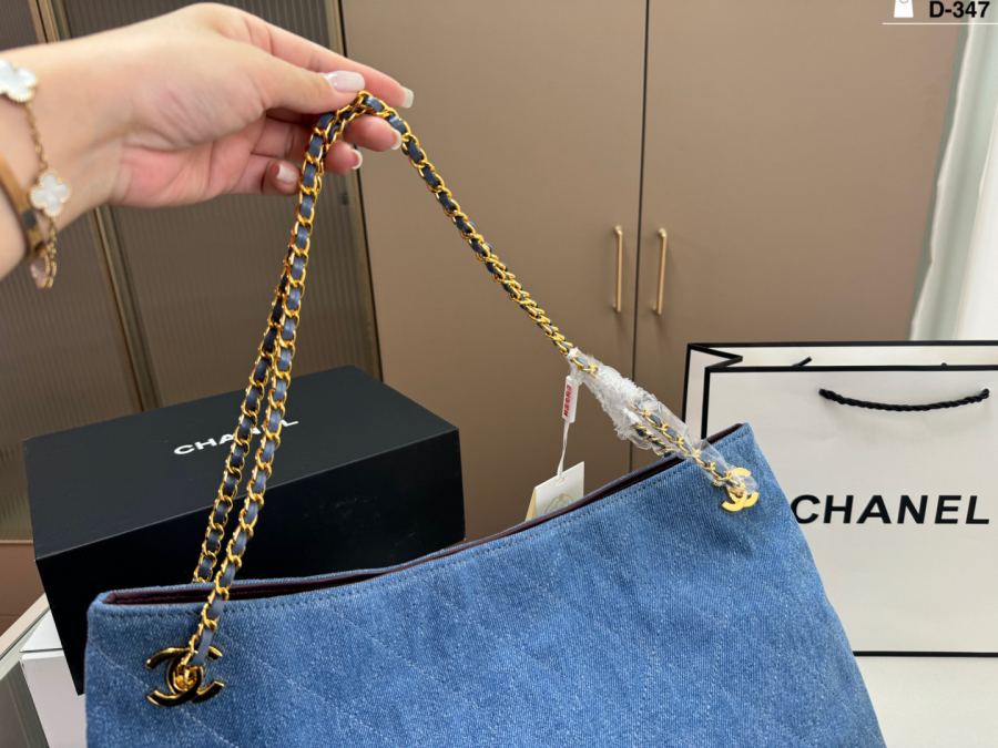 1:1 Replica Chanel Women Big — Premium Replica — photo 6