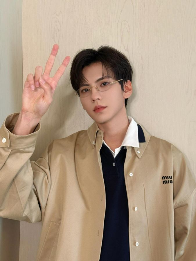 1:1 Replica MIUMIU men Miu embroidered buttoned jacket — Premium Replica — photo 26