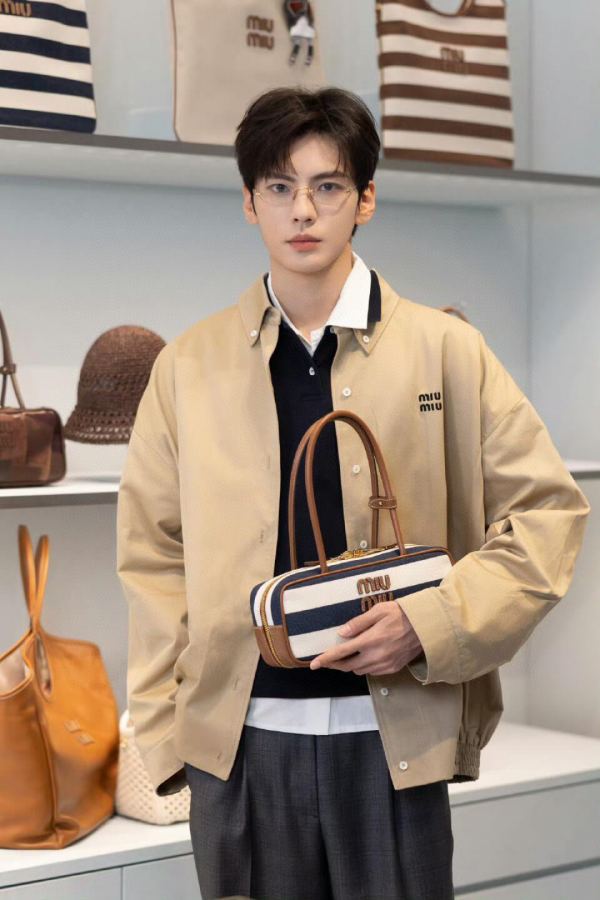 1:1 Replica MIUMIU men Miu embroidered buttoned jacket — Premium Replica — photo 22