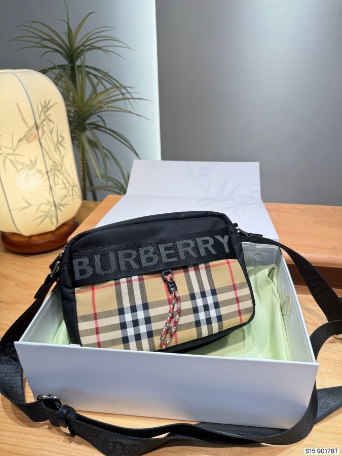 1:1 Replica Burberry bag BURBERRY ​​ — Premium Replica — photo 3