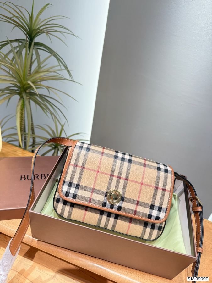 1:1 Replica Burberry bag Burberry ​​ — Premium Replica — photo 3