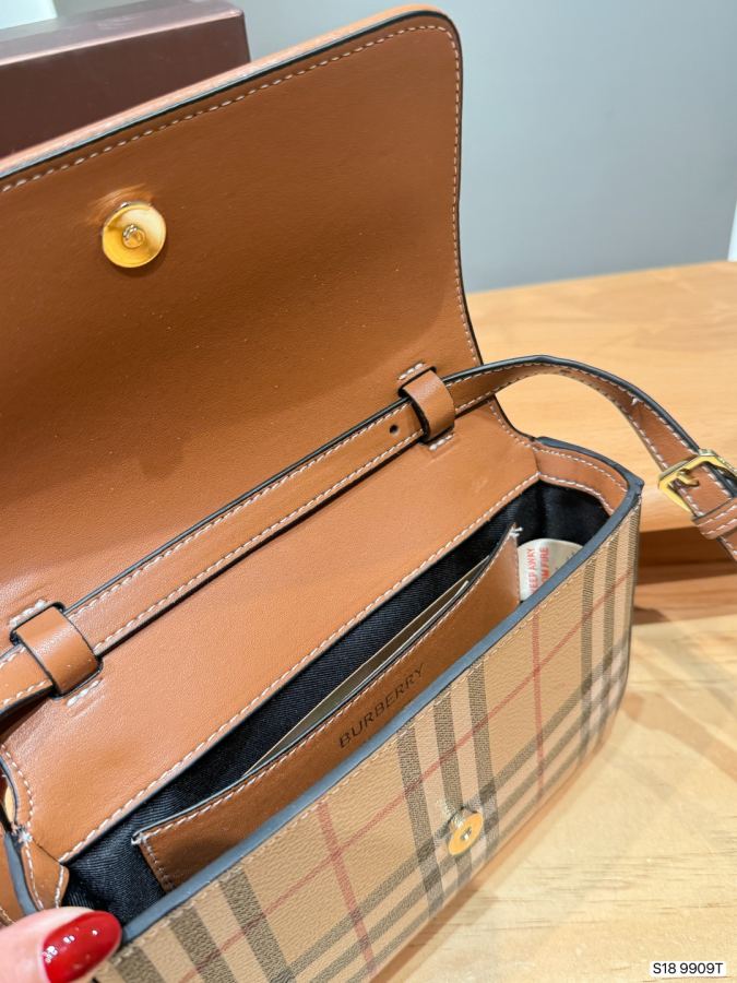 1:1 Replica Burberry bag Burberry ​​ — Premium Replica — photo 9