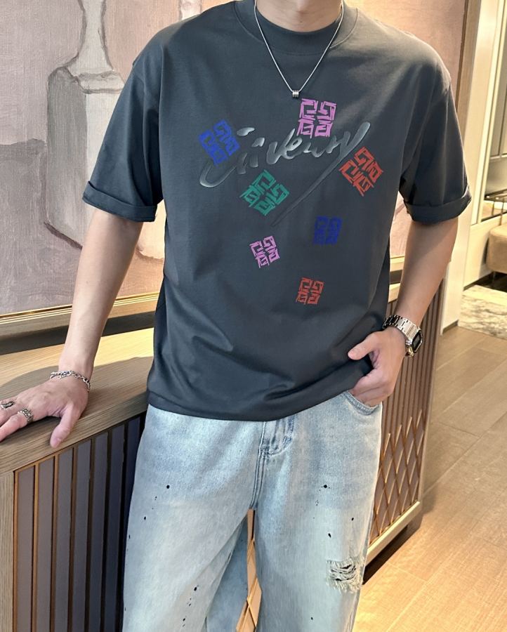 1:1 Replica GVC men Givenchy 2026 spring and summer models/official website synchronization — Premium Replica — photo 2