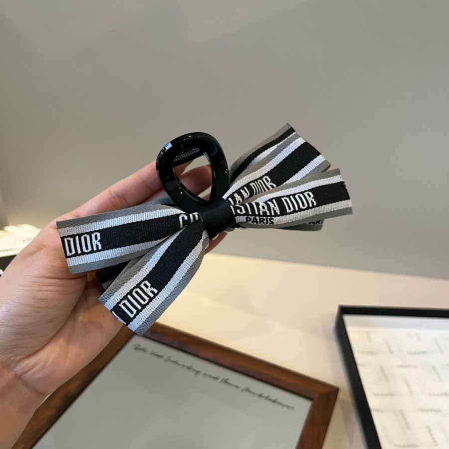 1:1 Replica Dior Jewelry ¥ — Premium Replica