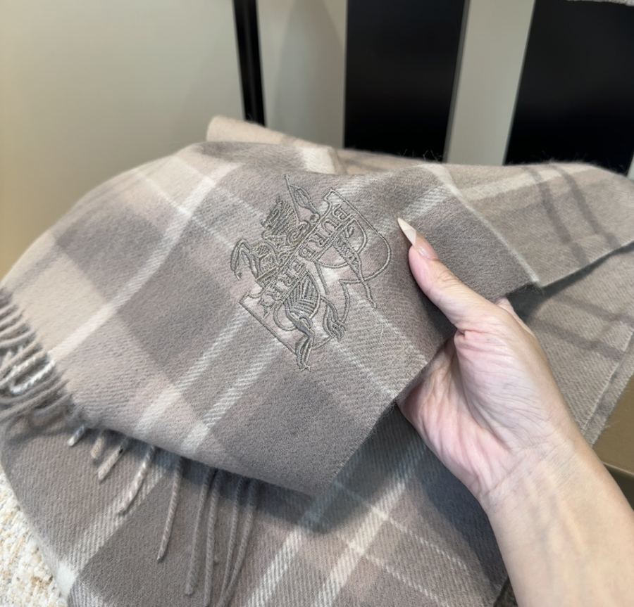1:1 Replica burberry scarf Classical 30*180cm — AAA Quality Replica — photo 12