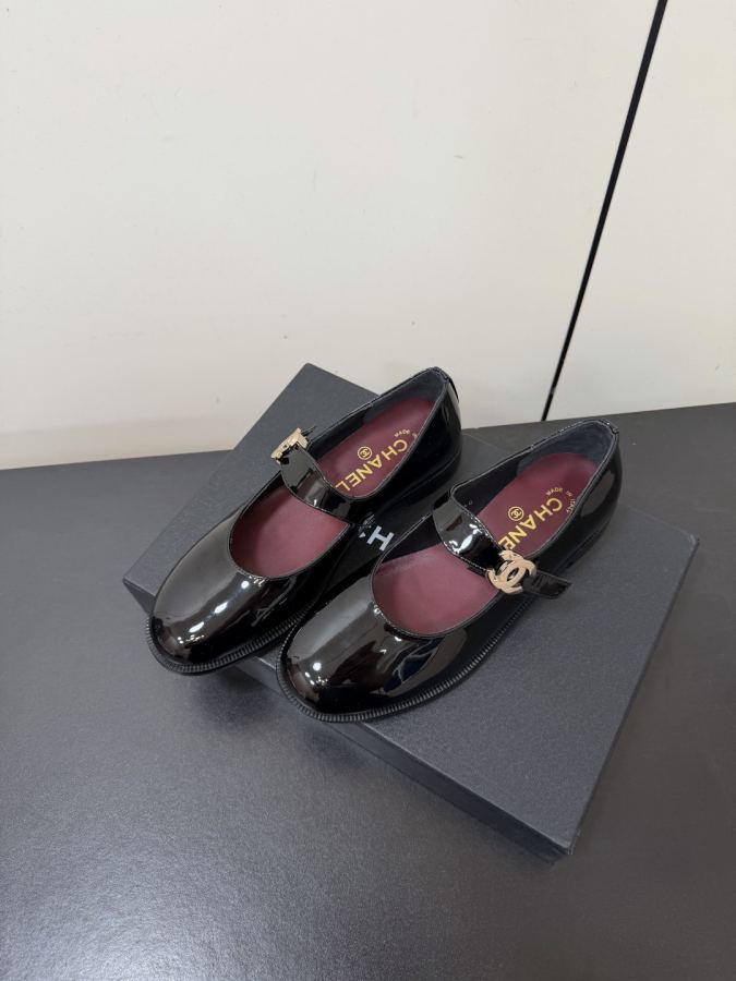 1:1 Replica CHANEL women's shoes Chanel 26 A New — 1:1 Replica For Sale — photo 3