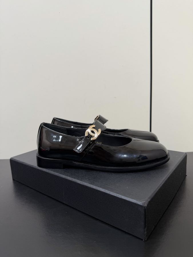 1:1 Replica CHANEL women's shoes Chanel 26 A New — 1:1 Replica For Sale — photo 4
