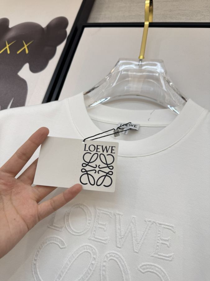 1:1 Replica Loewe men Loewe 2026 T logo — AAA Quality Replica — photo 9