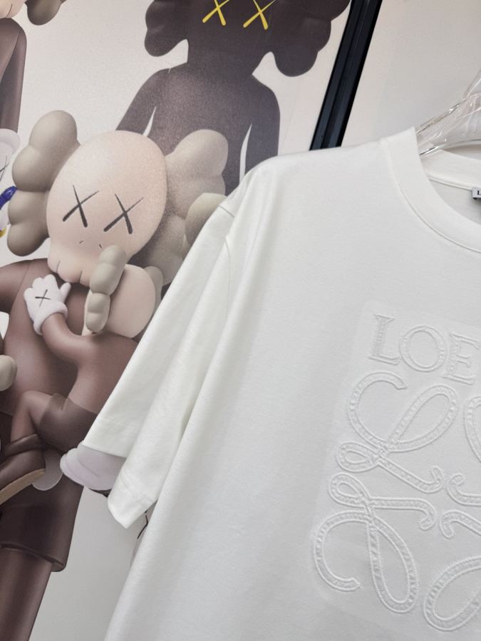 1:1 Replica Loewe men Loewe 2026 T logo — AAA Quality Replica — photo 5