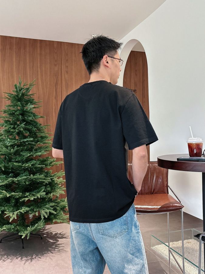 1:1 Replica Loewe men Loew2026ss T logo — AAA Quality Replica — photo 11