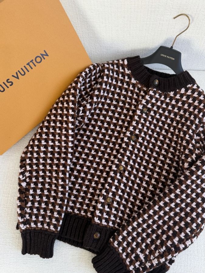 1:1 Replica LV Women 𝐋𝐯 𝟐𝟔 - Top version — 1:1 Replica