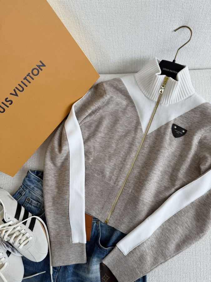 1:1 Replica LV Women 𝐋𝐯 𝟐𝟔 - Top version — 1:1 Replica