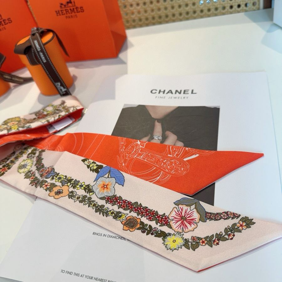 1:1 Replica Hermes Scarf Hermes“ ”Twilly (100% ) — Premium Replica — photo 6