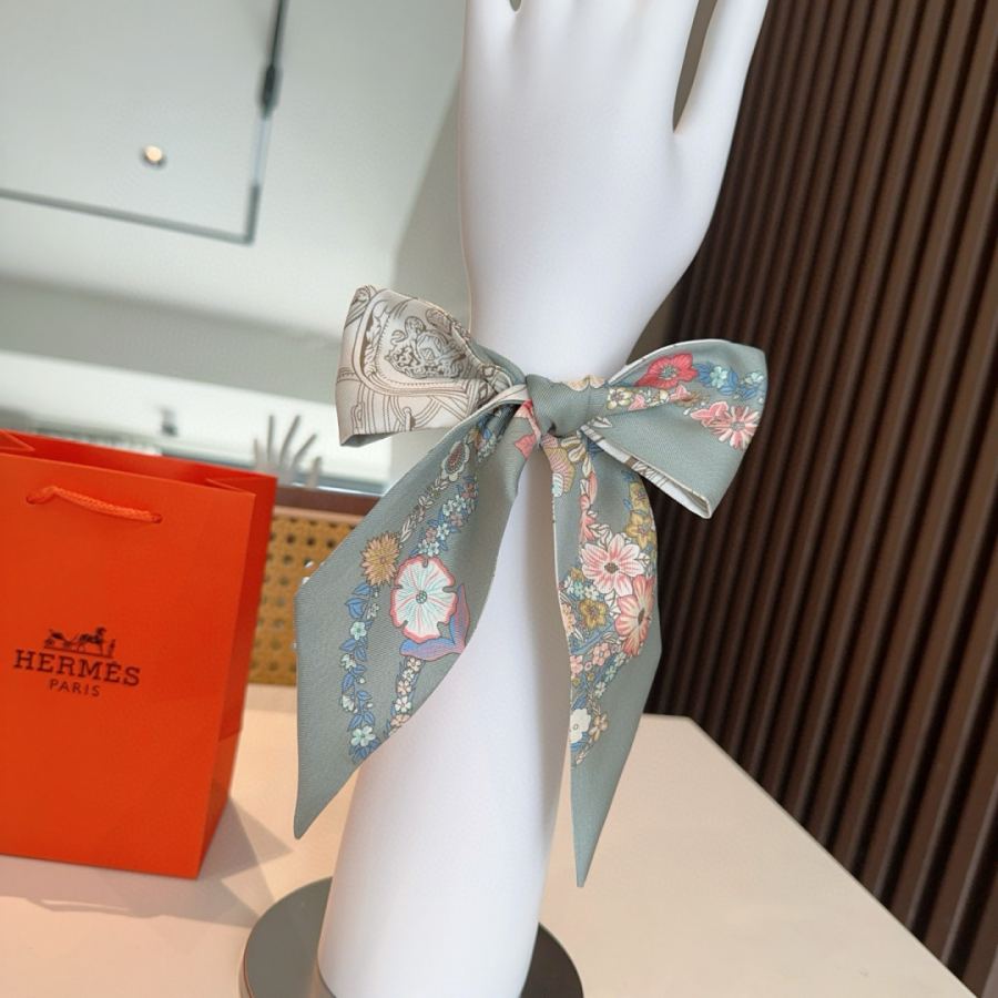 1:1 Replica Hermes Scarf Hermes“ ”Twilly (100% ) — AAA Quality Replica — photo 9