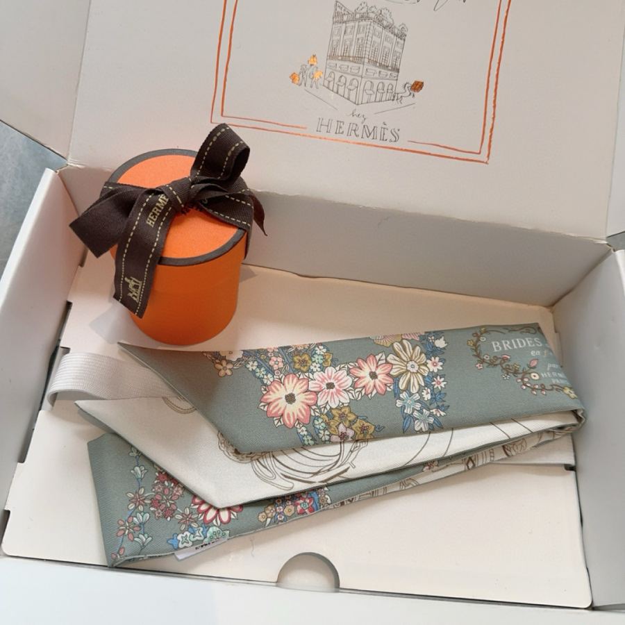 1:1 Replica Hermes Scarf Hermes“ ”Twilly (100% ) — AAA Quality Replica — photo 4