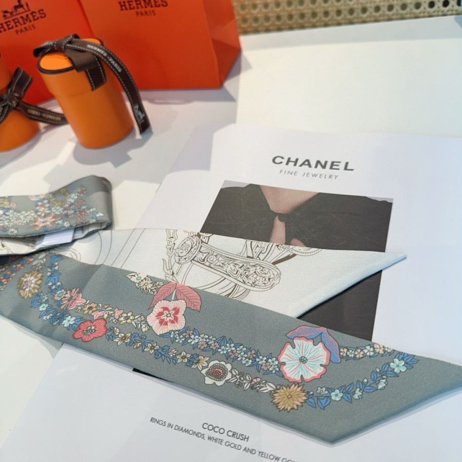 1:1 Replica Hermes Scarf Hermes“ ”Twilly (100% ) — AAA Quality Replica — photo 5