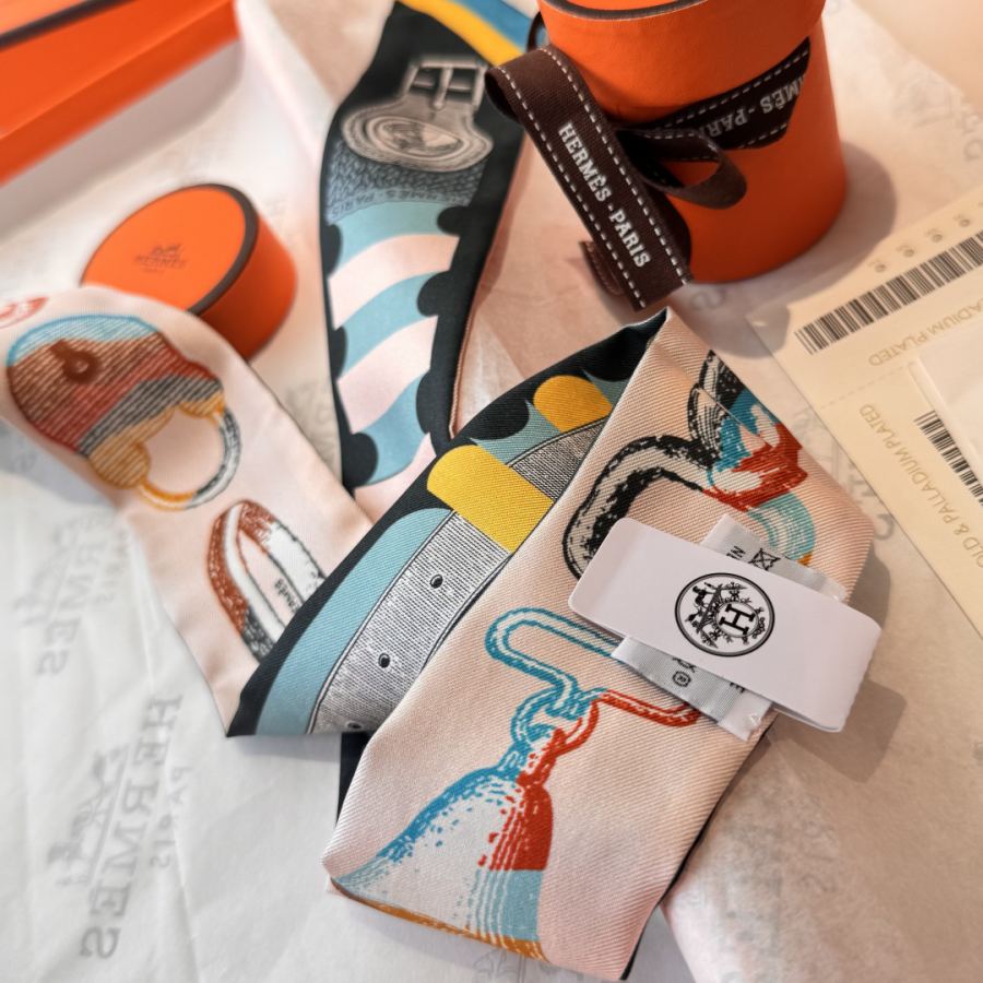 1:1 Replica Hermes Scarf Hermes“ ”Twilly (100% ) — Premium Replica — photo 5