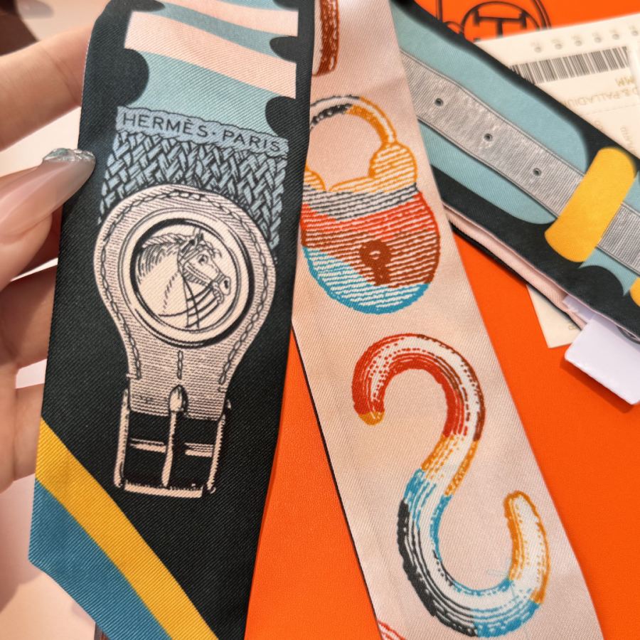 1:1 Replica Hermes Scarf Hermes“ ”Twilly (100% ) — Premium Replica — photo 8