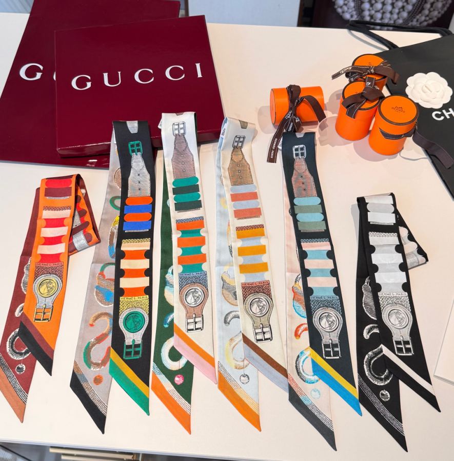 1:1 Replica Hermes Scarf Hermes“ ”Twilly (100% ) — Premium Replica — photo 2