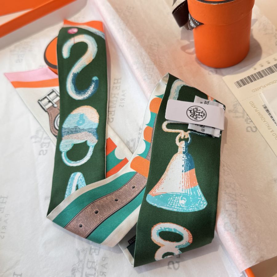1:1 Replica Hermes Scarf Hermes“ ”Twilly (100% ) — AAA Quality Replica — photo 8