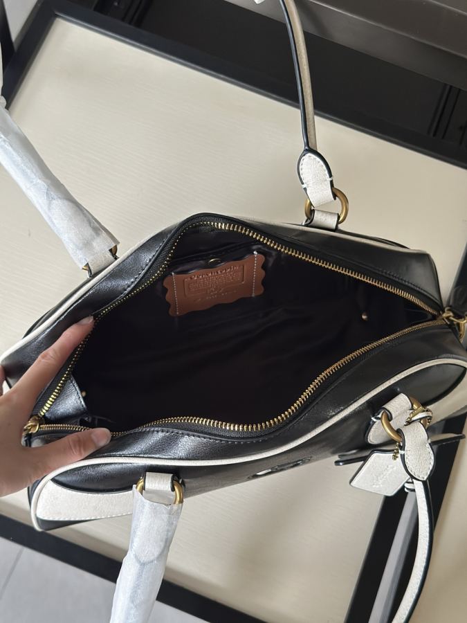 1:1 Replica COACH bag Black — AAA Quality Replica — photo 8