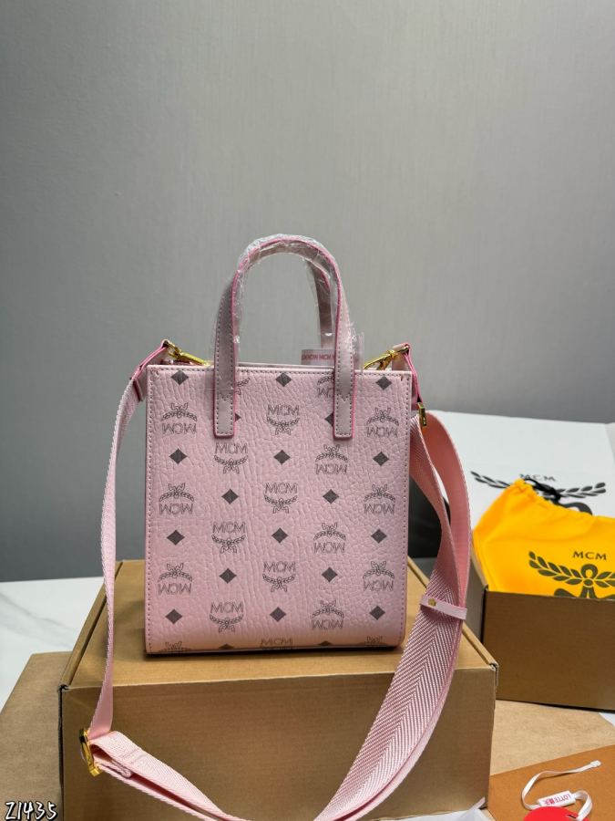 1:1 Replica MCM bag Gift box packaging) — 1:1 Replica — photo 4