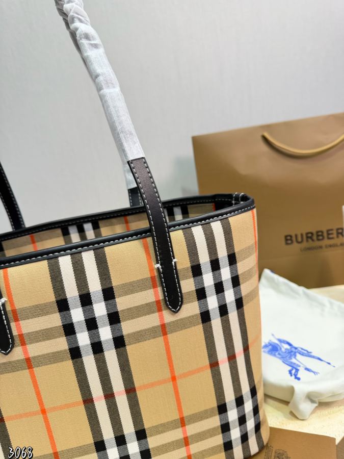 1:1 Replica Burberry bag Burberry — AAA Quality Replica — photo 3