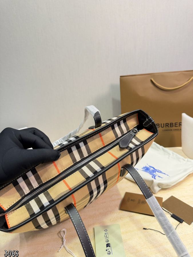 1:1 Replica Burberry bag Burberry — AAA Quality Replica — photo 8