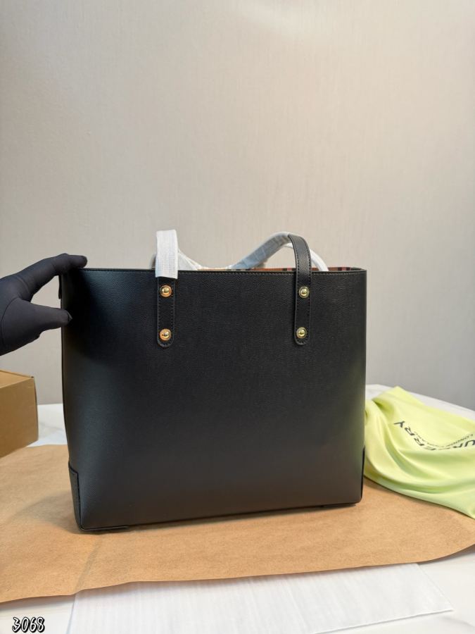 1:1 Replica Burberry bag — Premium Replica — photo 5