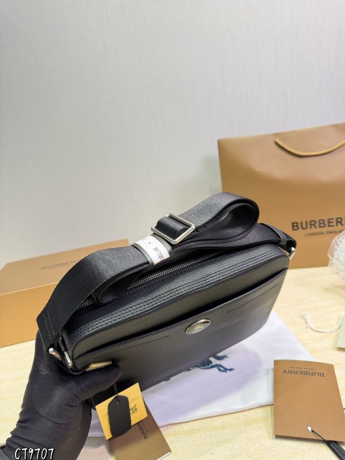 1:1 Replica Burberry bag Burberry — AAA Quality Replica — photo 3