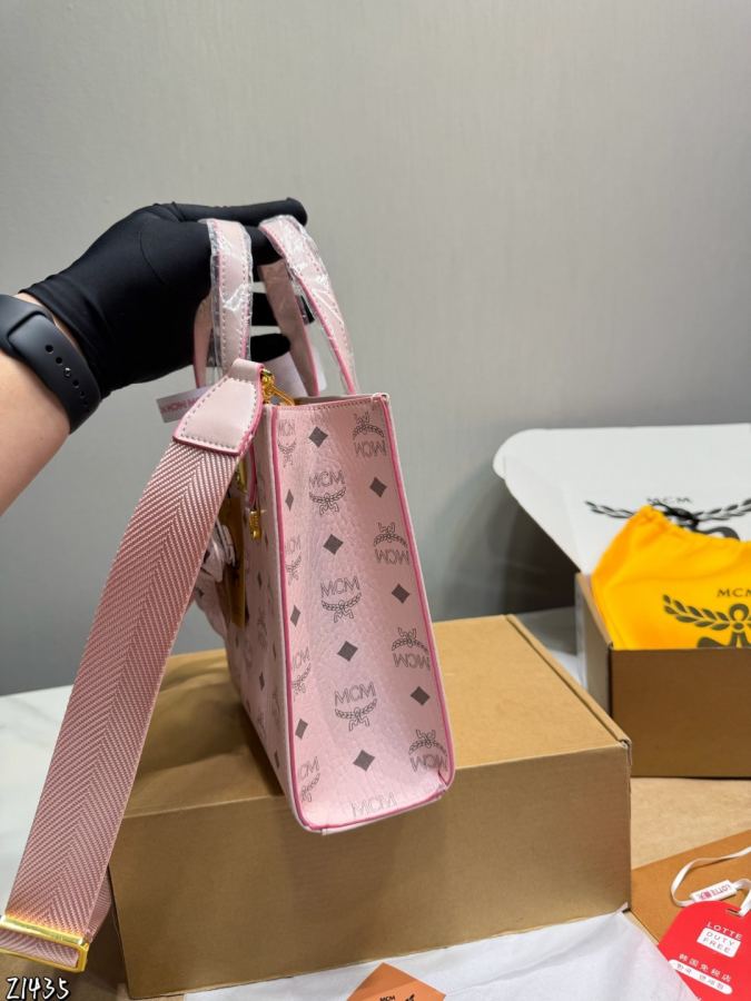 1:1 Replica MCM bag Gift box packaging) — AAA Quality Replica — photo 3