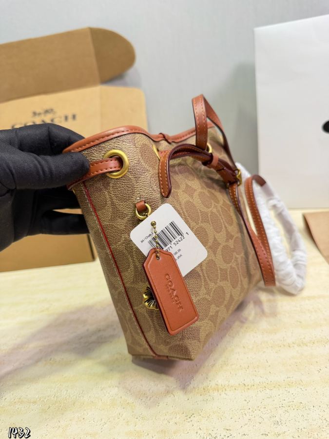 1:1 Replica COACH bag Coach Jade — Premium Replica — photo 6