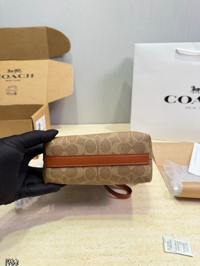 1:1 Replica COACH bag Coach Jade — Premium Replica — photo 5
