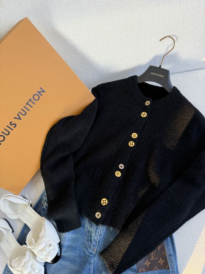 1:1 Replica LV Women 𝐋𝐯 𝟐𝟔 - Top version — Premium Replica — photo 3