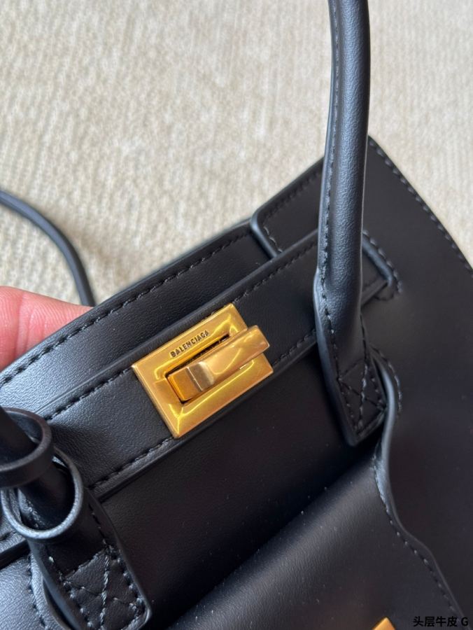 1:1 Replica Balenciaga bag look | mini — Premium Replica — photo 4