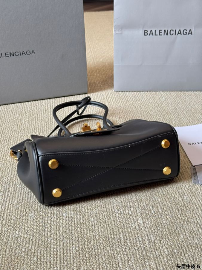 1:1 Replica Balenciaga bag look | mini — Premium Replica — photo 9