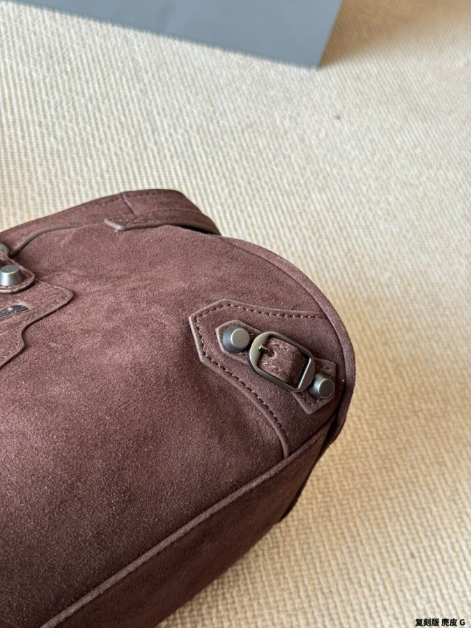 1:1 Replica Balenciaga bag replica — photo 8