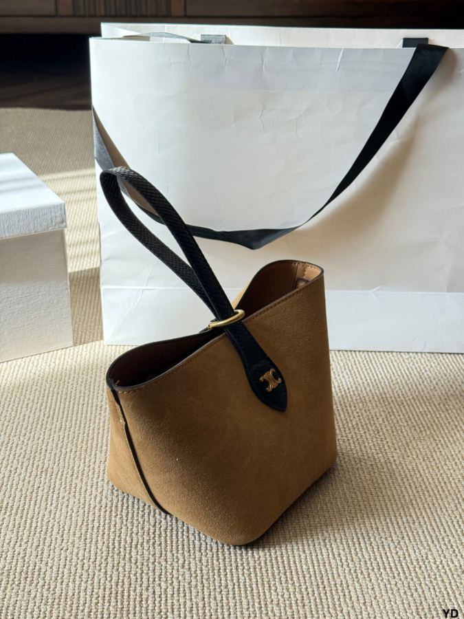 1:1 Replica Celine bag celine Vunque ​​ — AAA Quality Replica — photo 6