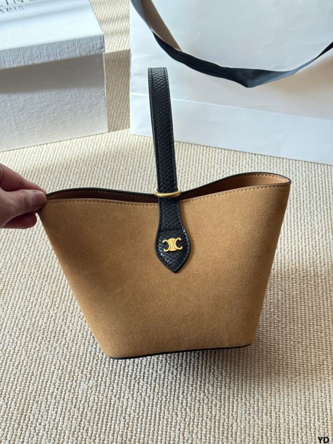 1:1 Replica Celine bag celine Vunque ​​ — AAA Quality Replica — photo 3