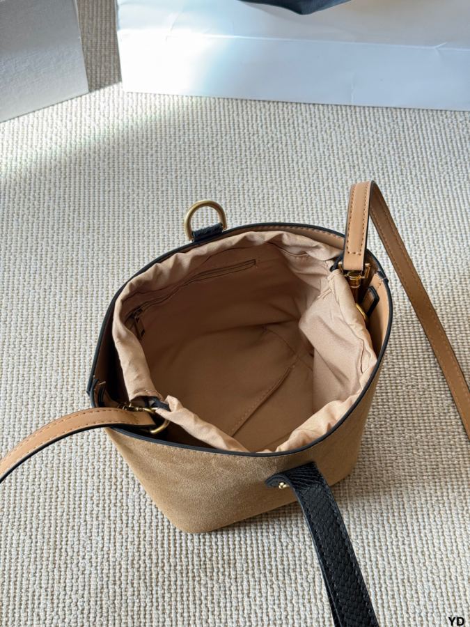 1:1 Replica Celine bag celine Vunque ​​ — AAA Quality Replica — photo 9