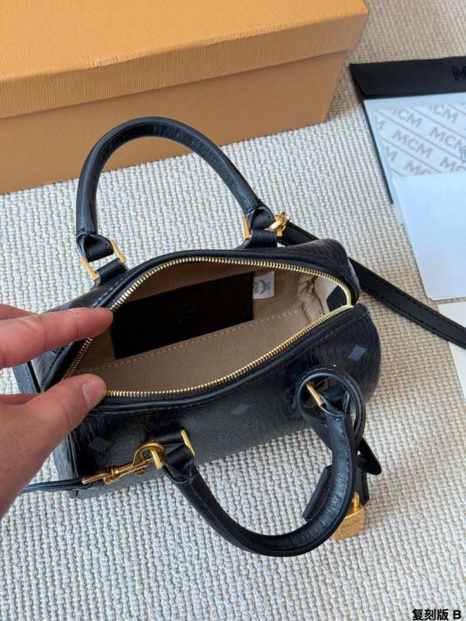 1:1 Replica MCM bag MCM Visetos ​​ — Premium Replica — photo 9