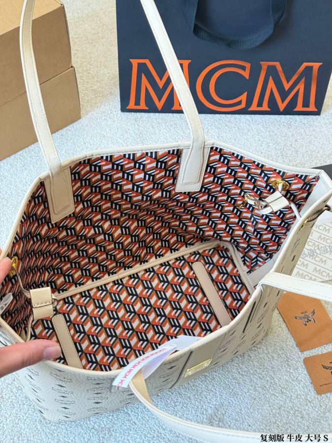 1:1 Replica MCM bag Original single cowhide large size — Premium Replica — photo 9