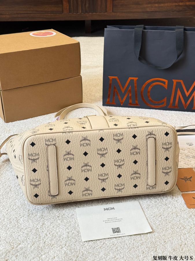 1:1 Replica MCM bag Original single cowhide large size — Premium Replica — photo 6