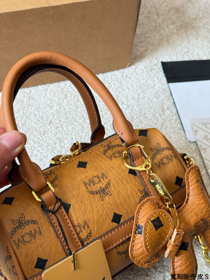 1:1 Replica MCM bag replica version cowhide — photo 8