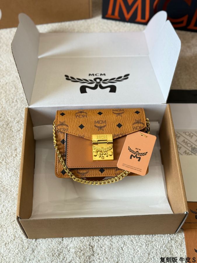 1:1 Replica MCM bag replica version cowhide — photo 2