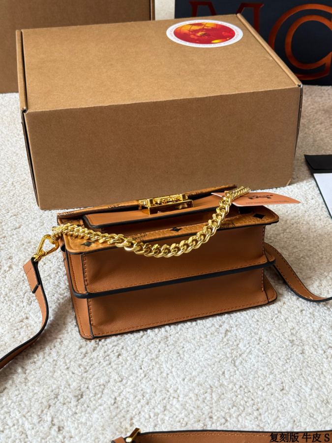 1:1 Replica MCM bag replica version cowhide — photo 6
