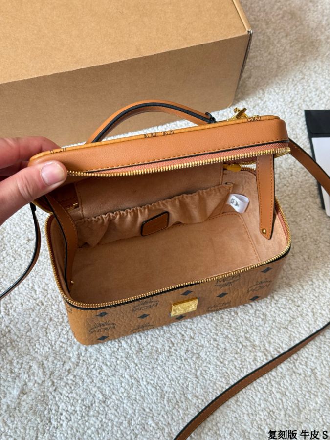 1:1 Replica MCM bag replica version cowhide — photo 9
