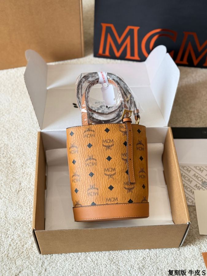 1:1 Replica MCM bag replica version cowhide — photo 3